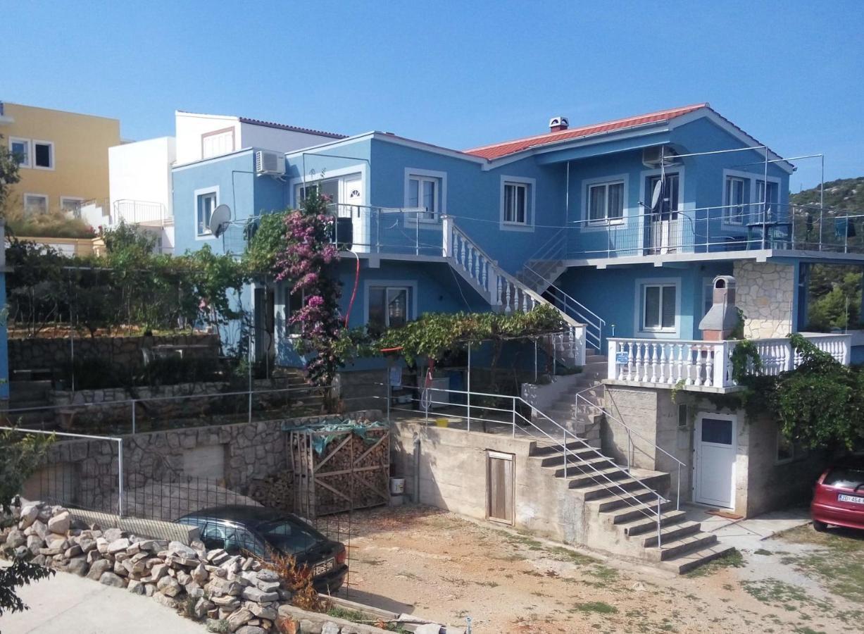 Apartments With A Parking Space Sali, Dugi Otok - 8181 Экстерьер фото